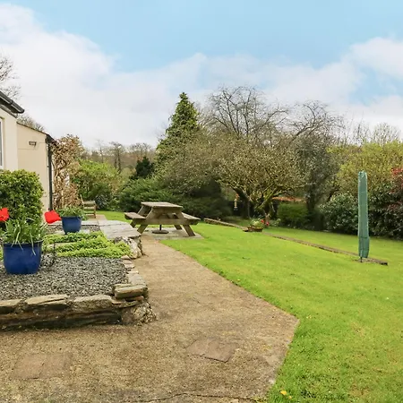 Lower Tamsquite * Bodmin